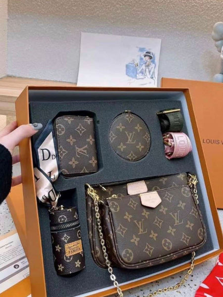 Lou.is Vu.itton pochette combo bag