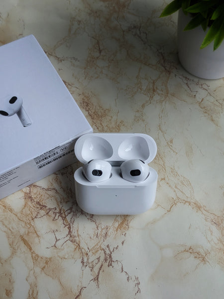 Airpo.ds 3 (Case Free)