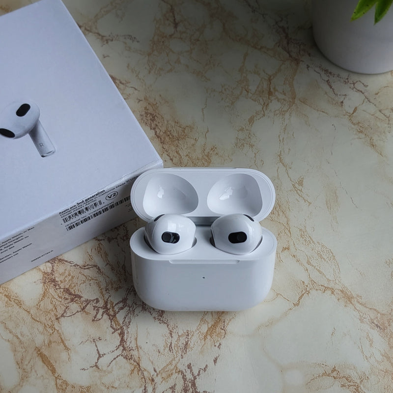 Airpo.ds 3 (Case Free)