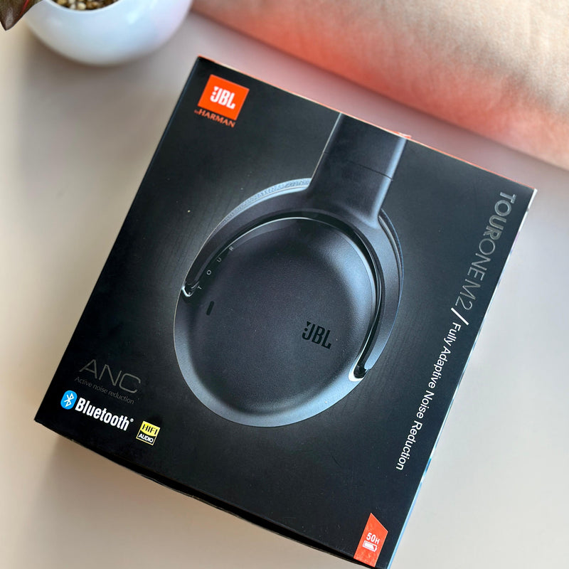 JB.L TOUR ONE M2 HEADPHONES