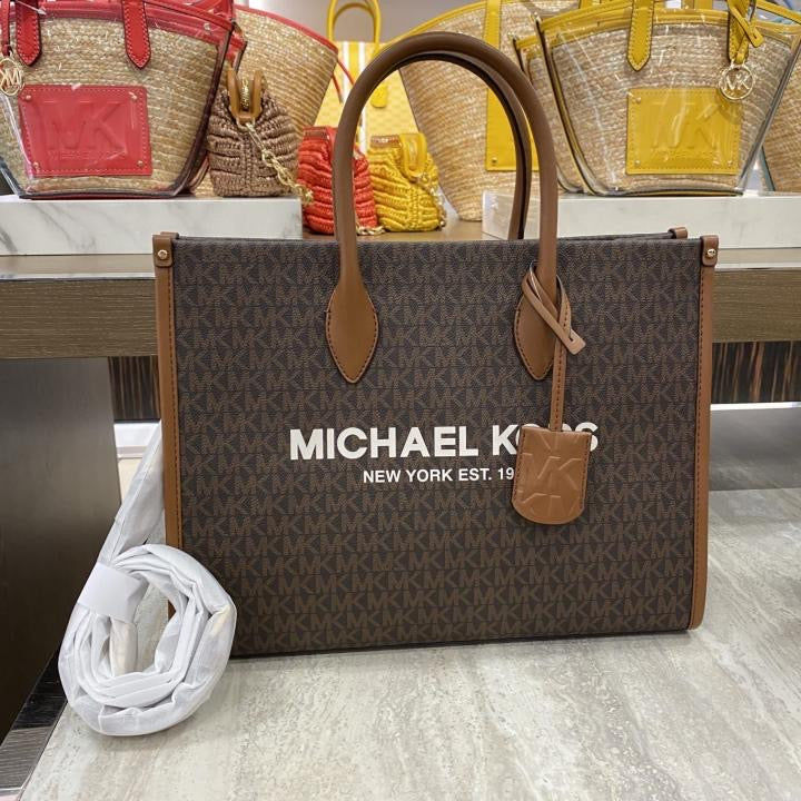 Michaela.l kors