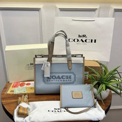 COAC.H FEILD 22 TOTE