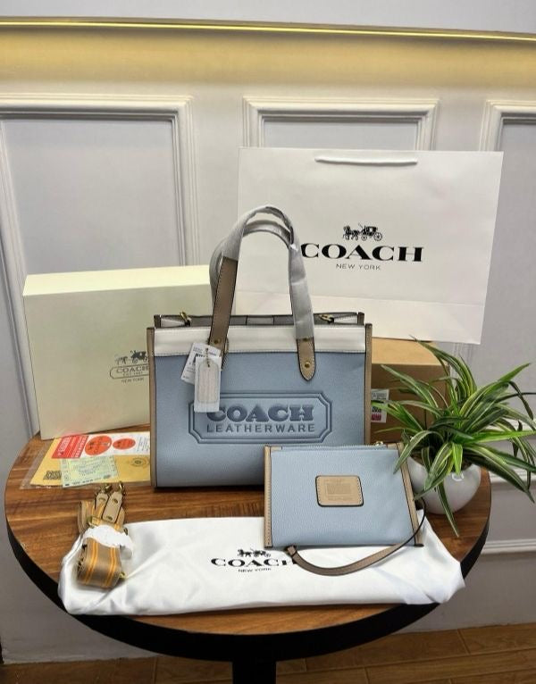 COAC.H FEILD 22 TOTE