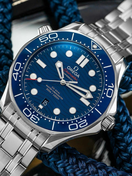 0MEGA SEAMASTER DIVER 300M