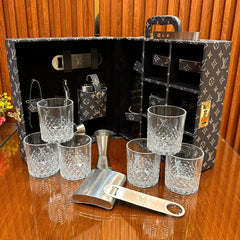 L0UIS VUITTI0N WHISKEY CASE