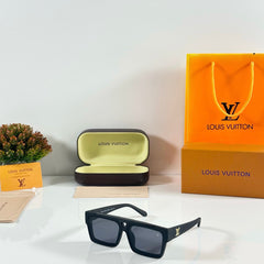 Loui.s Vuitto.n Black