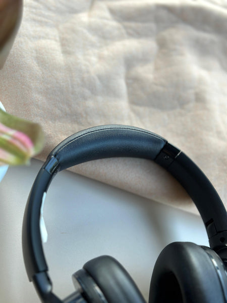 JB.L TOUR ONE M2 HEADPHONES