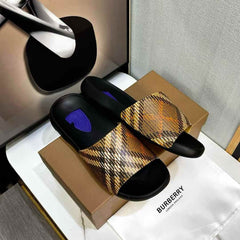 BURBERR.Y SLIDES