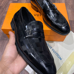 LOUI.S VUITTO.N CALF LEATHER LOAFERS