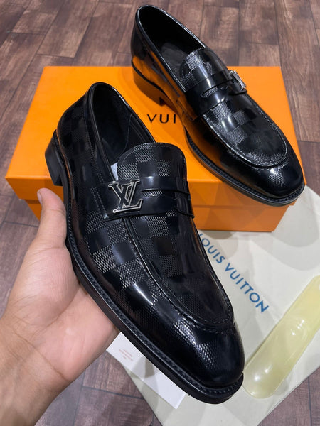 LOUI.S VUITTO.N CALF LEATHER LOAFERS
