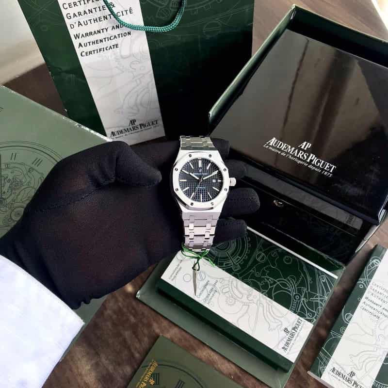 Audemars Piguet  15500ST.OO.1220ST.03 Automatic