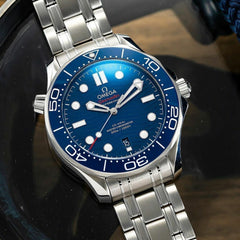 0MEGA SEAMASTER DIVER 300M