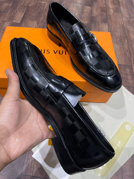 LOUI.S VUITTO.N CALF LEATHER LOAFERS