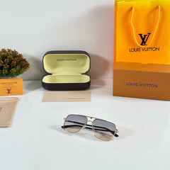Loui.s Vuitto.n Gold Green