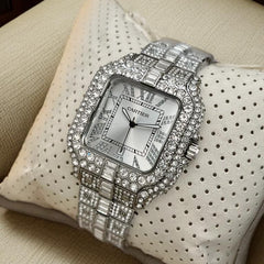 Luxurious Santos de Cart°ier Timepiece