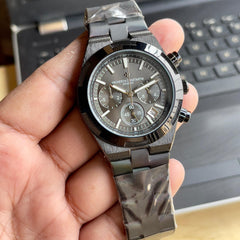 Vache°ron Constantin Overseas Chronograph Quartz