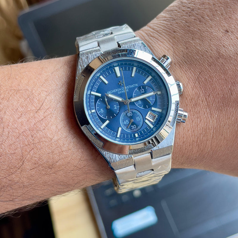 Vache°ron Constantin Overseas Chronograph Quartz