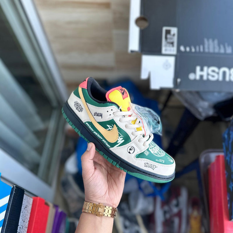 Nike S.b Dunk STU.SSY