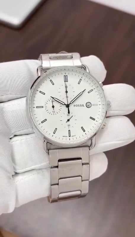 Foss.il commuter quartz movement
