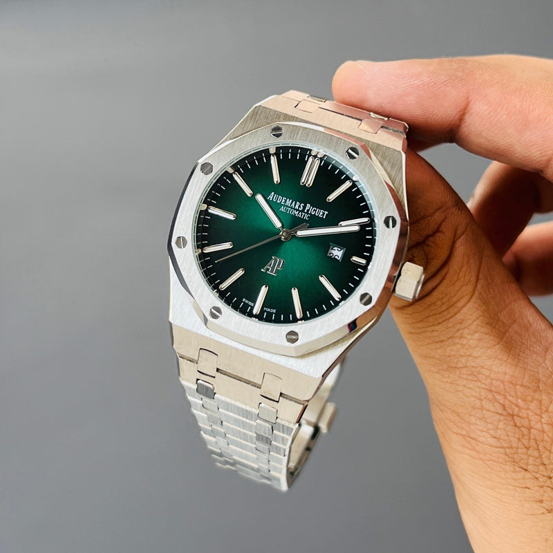 Aude.mars pig.uest royal oak offshore quartz