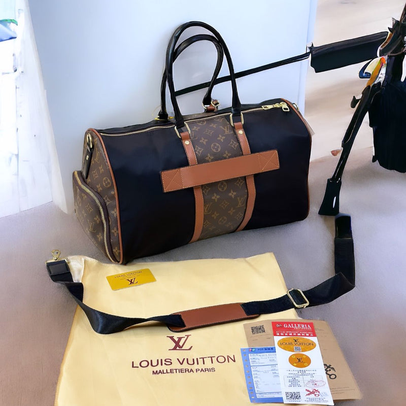 LOU.IS VUI.TTON VENTURER DUFFLE