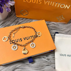 Lou.is Vuit.ton bracelet
