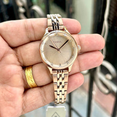 Fos.sil Laney quartz