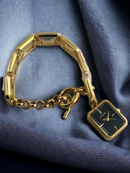 Cha.nel quartz movement