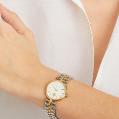 Tor.y Bur.ch quartz movement