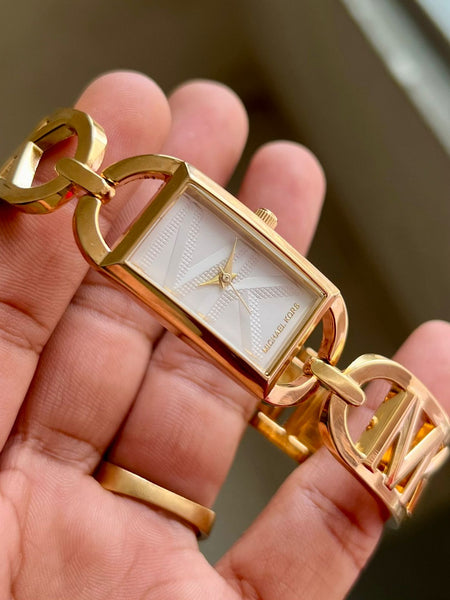 Mich.ael Ko.rs quartz