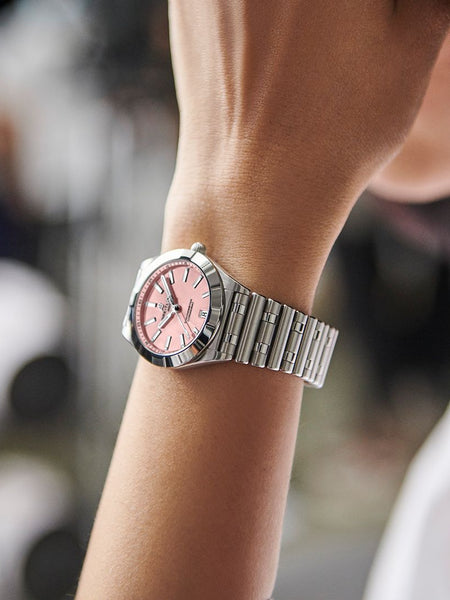 Breitling women's sporty quartz machinery