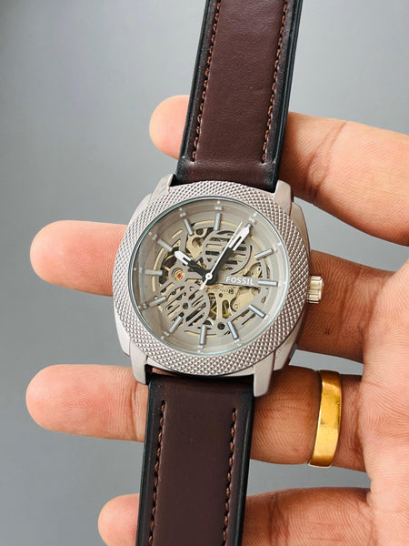 Fos.sil modern machine liteHide automatic