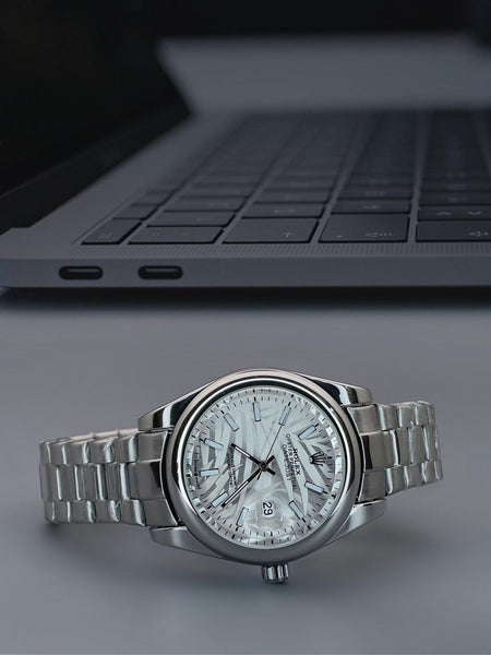 Rol.ex oyster date with white dial