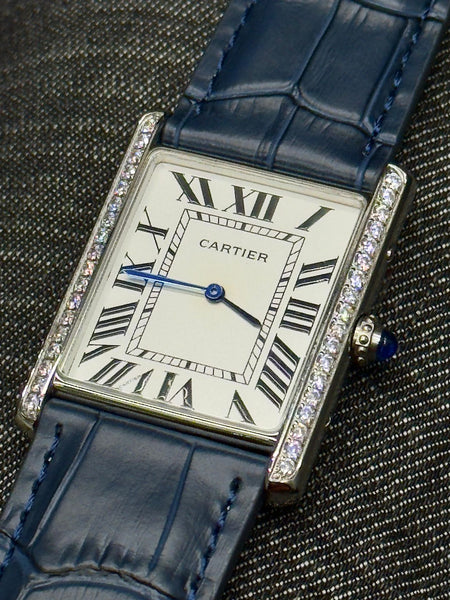 Cart.ier Tank SOLO LIGHT OPALINE DIAL quartz