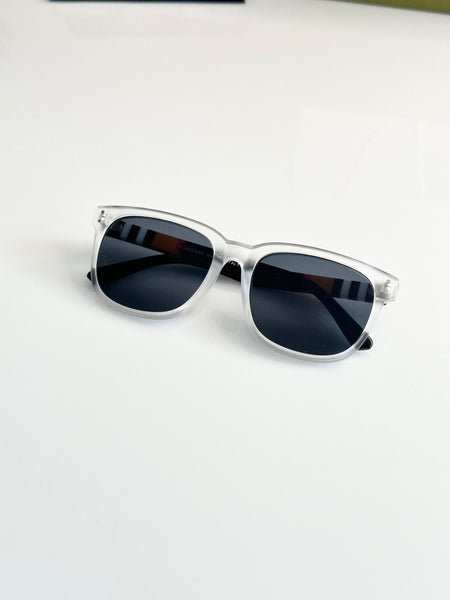 Burbe.rry sunglasses
