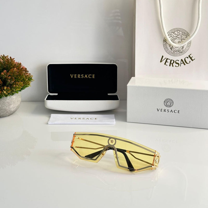 Vers.ace sunglasses