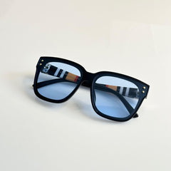 Burbe.rry sunglasses
