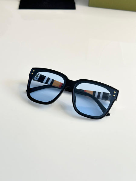 Burbe.rry sunglasses