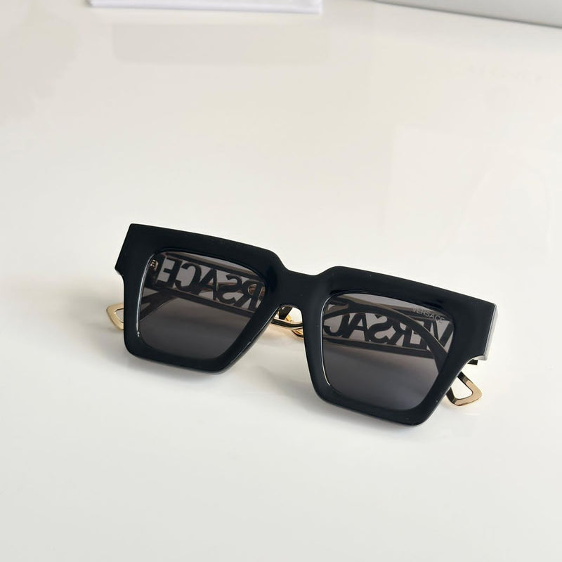 Vers.ace sunglasses