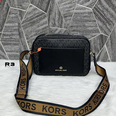 MIC.HAEL KO.RS MAEVE LARGE KORS BELT TOTTE BAG