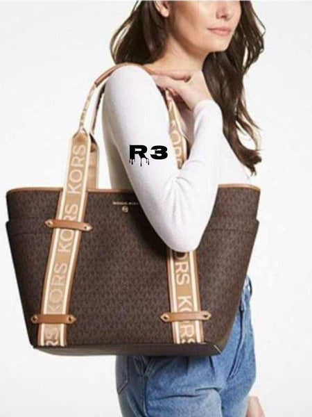 GIVEN.CHY ANTIG.ONA HANDBAG