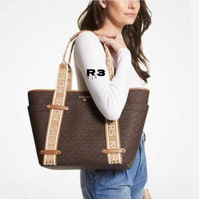 GIVEN.CHY ANTIG.ONA HANDBAG