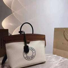 BUR.BERRY HORSEFERRY MEDIUM SIZE TOTE