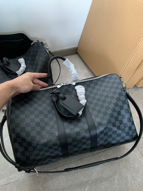 LOU.IS VUIT.TON DUFFLE BAGS