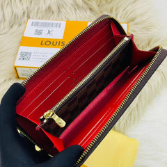 Loui.s Vui.tton wallet