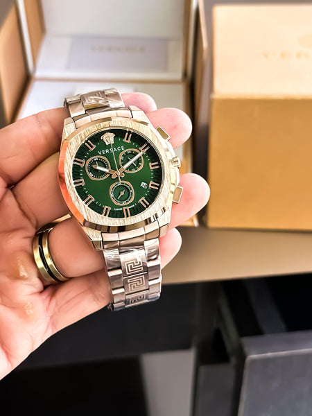 Vers.ace quartz watch