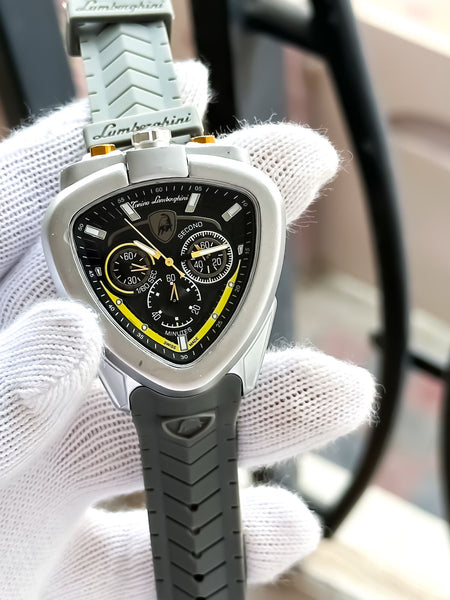 Ton.ino Lam.borghini quartz movement