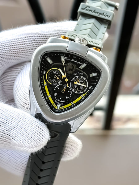 Ton.ino Lam.borghini quartz movement