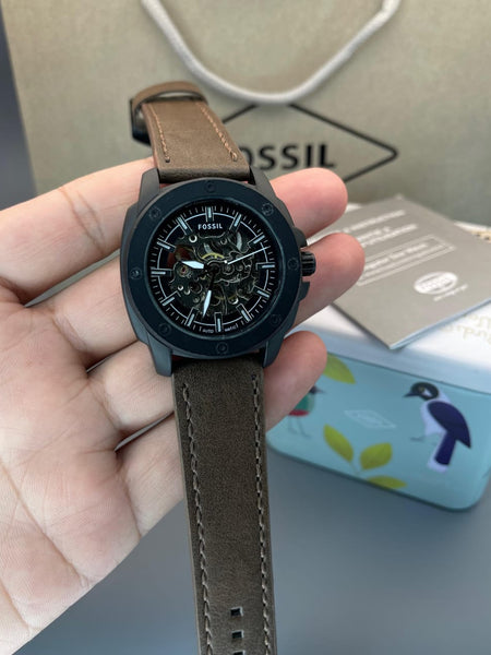 Fos.sil. Everett modern machine automatic