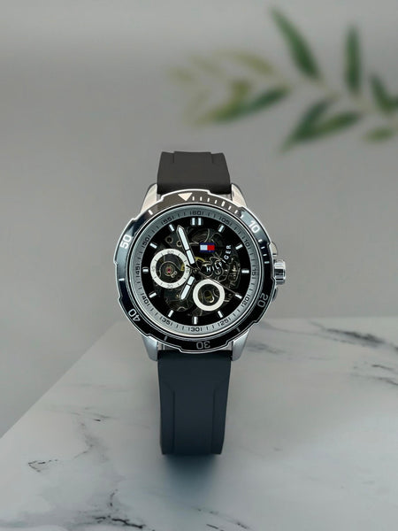 Tom.my Hil.figer TH automatic